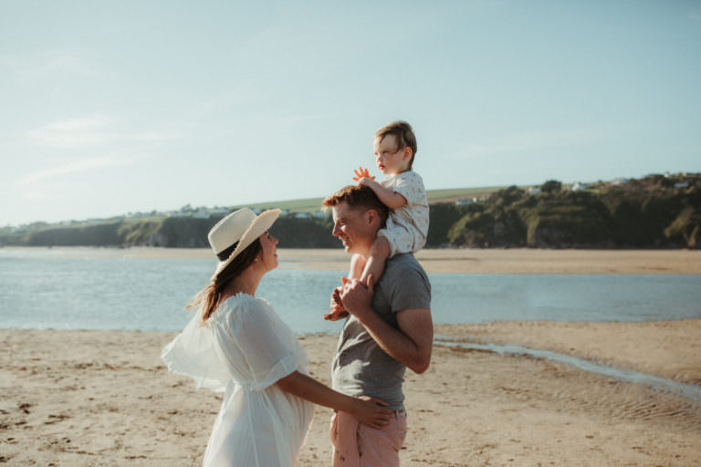 Beach Family Photoshoot | Sandy Toes and Salty Kisses